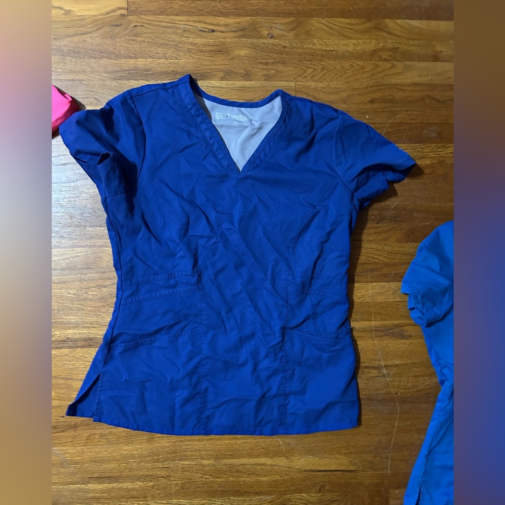 Grey’s Anatomy women’s scrub top Medium